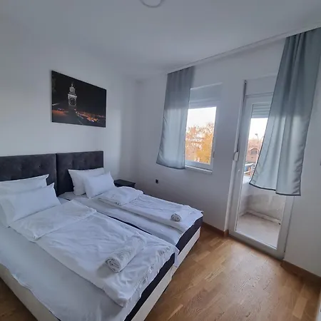 Gosnje Venizelosova 24 Apartment Novi Sad