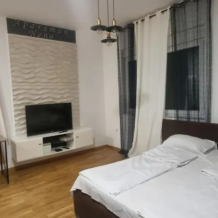 Gosnje Venizelosova 24 * Novi Sad